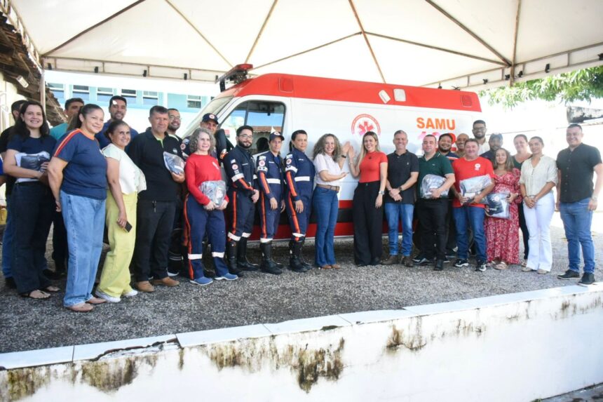 Gurupi reforça atendimento de urgência com nova ambulância avançada e uniformes para equipes do SAMU