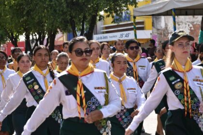 Gurupi celebra o 7 de setembro com desfile cívico na Avenida Goiás