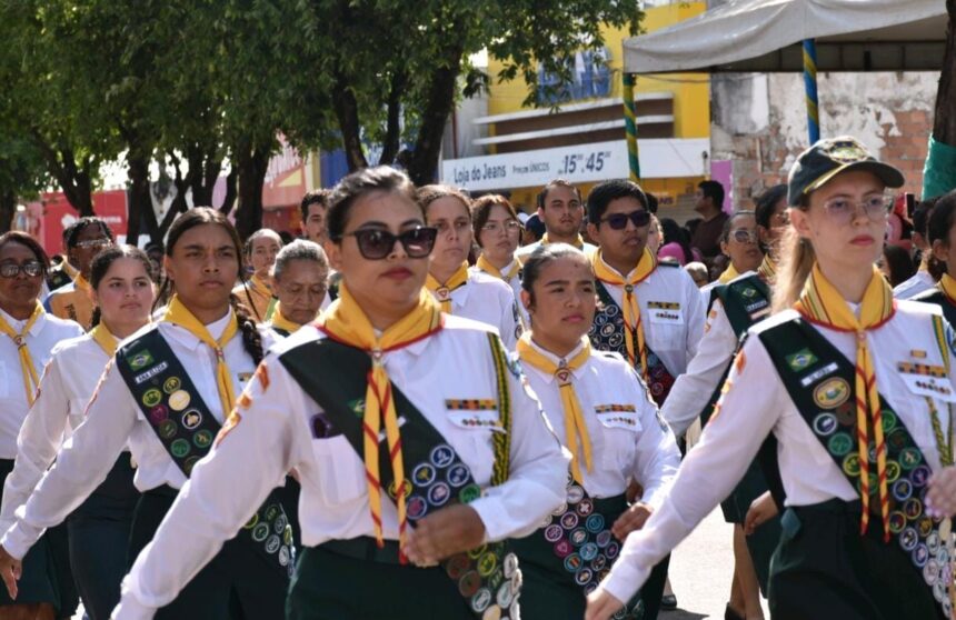 Gurupi celebra o 7 de setembro com desfile cívico na Avenida Goiás